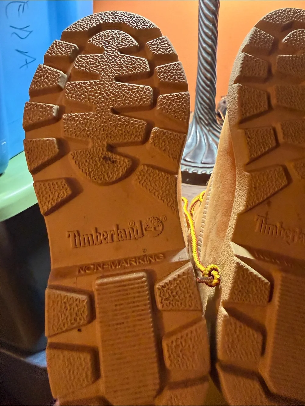 Youth Tan Waterproof Work Boots with Yellow-Brown Laces. Sz 4 Timberlands